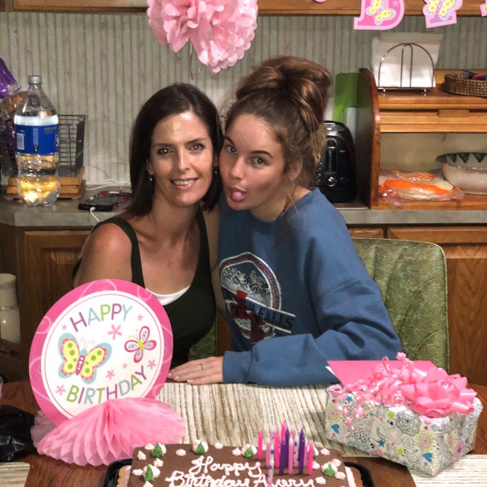 Meet your Posher, Avery